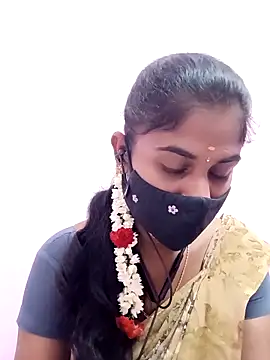 Snapshot of Tamil_Hot_RoyalQueen chatting on May 11, 2026, 4:15 pm Tamil Hot RoyalQueen online show from May 11, 2026, 4:15 pm