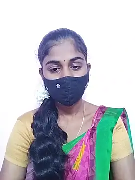 Snapshot of Tamil_Hot_RoyalQueen chatting on April 26, 2026, 4:26 pm Tamil Hot RoyalQueen online show from April 26, 2026, 4:26 pm