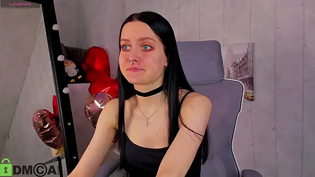 Snapshot of Kessi_Millisis chatting on February 15, 2026, 7:51 am Kessi Millisis online show from February 15, 2026, 7:51 am