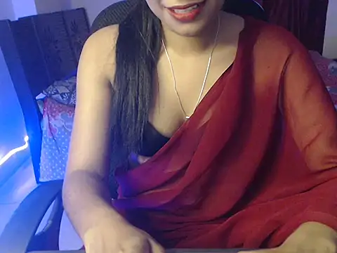 SobnamHot online show from April 12, 2026, 4:54 pm