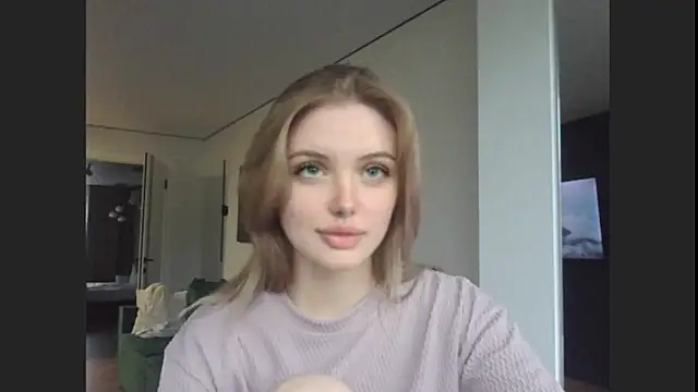 Snapshot of lina_milka chatting on May 15, 2026, 1:42 pm lina milka online show from May 15, 2026, 1:42 pm