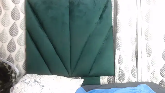 Snapshot of Nellybba chatting on February 19, 2026, 6:05 pm Nellybba online show from February 19, 2026, 6:05 pm