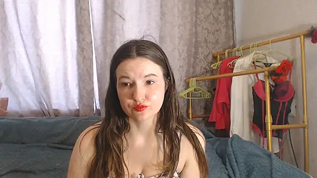 RileySteeele online show from June 7, 2026, 7:13 am