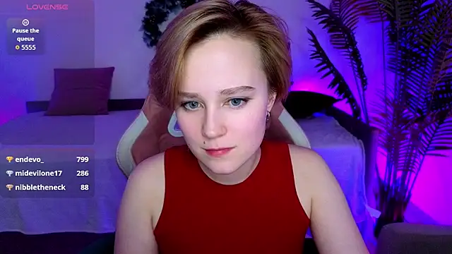 Ellie Heavenly online show from January 31, 2026, 7:12 pm