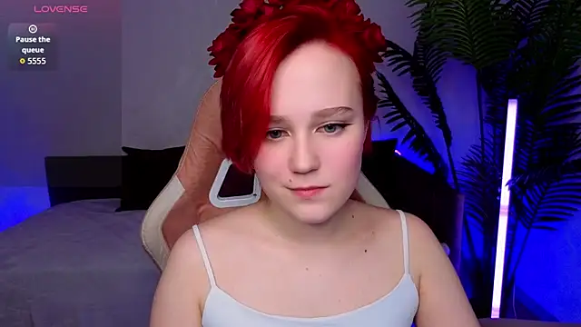 Ellie Heavenly online show from March 19, 2026, 8:25 am