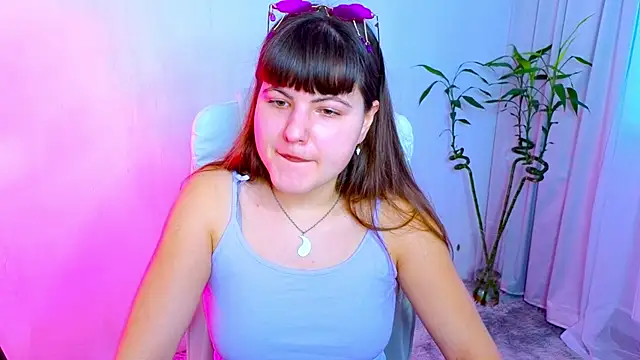 Snapshot of Miss__Poly chatting on February 6, 2026, 1:18 pm Miss Poly online show from February 6, 2026, 1:18 pm