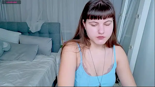 Snapshot of Miss__Poly chatting on February 13, 2026, 1:22 pm Miss Poly online show from February 13, 2026, 1:22 pm