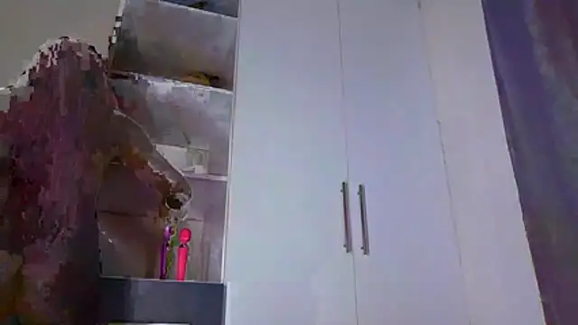 PrettyMesss online show from February 12, 2026, 9:03 pm