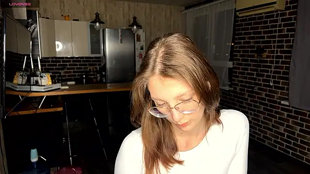 Snapshot of ChrisAmott chatting on March 21, 2026, 4:11 pm ChrisAmott online show from March 21, 2026, 4:11 pm