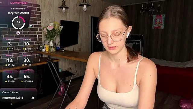 Snapshot of ChrisAmott chatting on March 5, 2026, 4:03 pm ChrisAmott online show from March 5, 2026, 4:03 pm