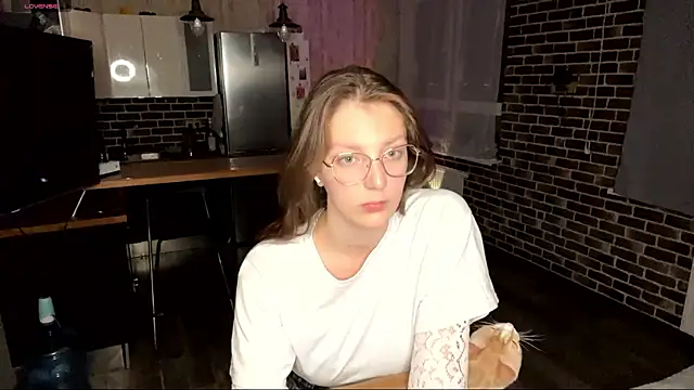 Snapshot of ChrisAmott chatting on March 28, 2026, 4:19 pm ChrisAmott online show from March 28, 2026, 4:19 pm