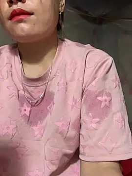 Snapshot of natra0033 chatting on July 22, 2026, 11:29 pm natra0033 online show from July 22, 2026, 11:29 pm