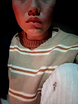 Snapshot of natra0033 chatting on February 3, 2026, 10:37 pm natra0033 online show from February 3, 2026, 10:37 pm