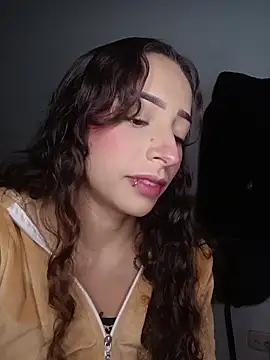 AlexxaAndRileyy online show from February 18, 2026, 1:18 pm