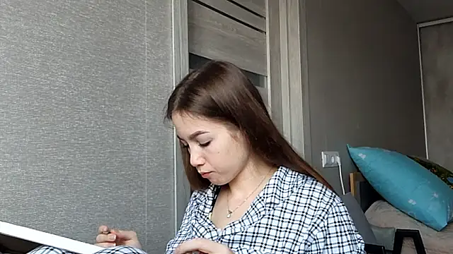 SherrylMaler online show from February 2, 2026, 4:11 am