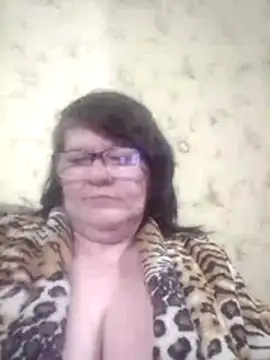 Snapshot of NysiOlsen chatting on April 21, 2026, 4:57 pm NysiOlsen online show from April 21, 2026, 4:57 pm