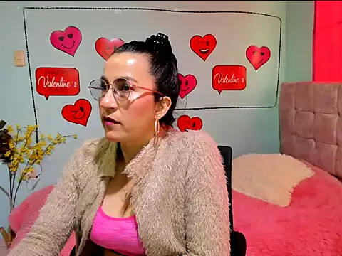 Snapshot of talia_mystic chatting on February 12, 2026, 12:49 pm talia mystic online show from February 12, 2026, 12:49 pm