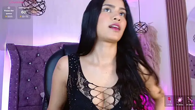 Violet Collins1 online show from March 16, 2026, 9:06 pm