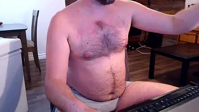 Snapshot of Greyd333 chatting on May 17, 2026, 2:44 am Greyd333 online show from May 17, 2026, 2:44 am