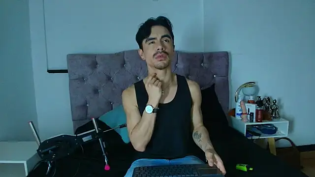 Ethan Briggs  online show from March 20, 2026, 3:40 am