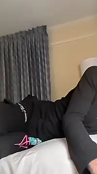 Snapshot of sterng6969 chatting on February 7, 2026, 3:47 am sterng6969 online show from February 7, 2026, 3:47 am