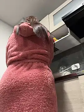 Snapshot of Pretty__Milf chatting on March 23, 2026, 10:37 am Pretty Milf online show from March 23, 2026, 10:37 am