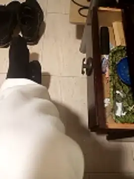 Snapshot of Roberrr69 chatting on January 13, 2026, 1:42 am Roberrr69 online show from January 13, 2026, 1:42 am