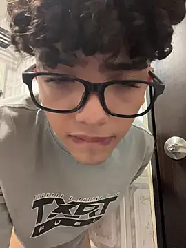 Snapshot of Nick_Twink chatting on February 3, 2026, 2:53 am Nick Twink online show from February 3, 2026, 2:53 am