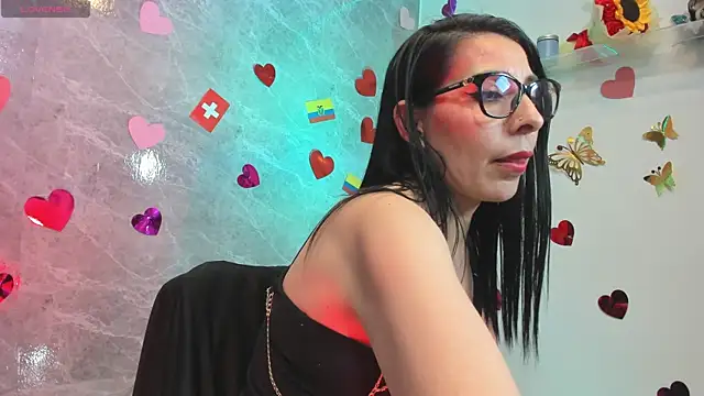 adellelennoxx online show from July 16, 2026, 1:35 am