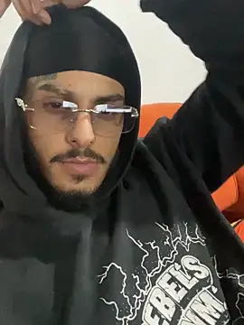 liyamjunior online show from February 22, 2026, 9:44 am