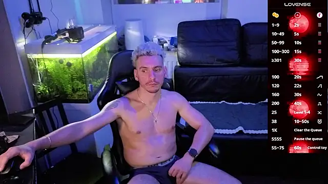 Rayzel White online show from February 14, 2026, 12:00 am