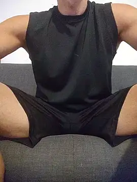 Snapshot of Fitdick4ubb chatting on June 21, 2026, 11:10 pm Fitdick4ubb online show from June 21, 2026, 11:10 pm