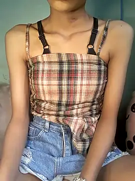 Snapshot of Lisa_xx2 chatting on January 17, 2026, 12:26 am Lisa xx2 online show from January 17, 2026, 12:26 am