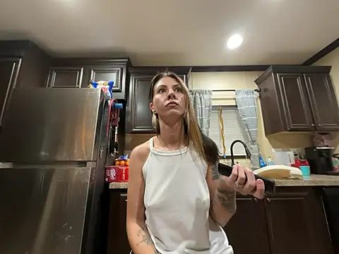 Snapshot of tastemecaroline chatting on July 6, 2026, 12:28 am tastemecaroline online show from July 6, 2026, 12:28 am