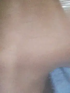 Snapshot of miumiu_sexy2x chatting on February 22, 2026, 1:08 am miumiu sexy2x online show from February 22, 2026, 1:08 am