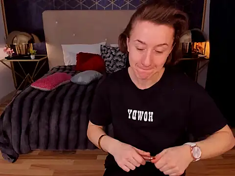 Snapshot of GingerWixxx chatting on February 3, 2026, 5:38 am GingerWixxx online show from February 3, 2026, 5:38 am