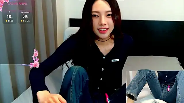 akubichan 25 online show from January 13, 2026, 10:08 am