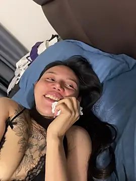 Snapshot of ll_aaa chatting on February 11, 2026, 8:09 pm ll aaa online show from February 11, 2026, 8:09 pm