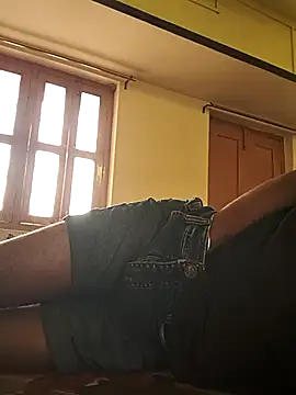 Hottlund6 online show from April 12, 2026, 1:31 am