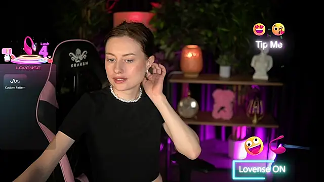 Snapshot of baby_luna_xo chatting on February 17, 2026, 9:39 am baby luna xo online show from February 17, 2026, 9:39 am