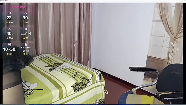 lucyyanyan online show from February 10, 2026, 12:15 pm