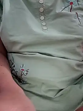 Snapshot of Zi_zii chatting on February 6, 2026, 11:34 pm Zi zii online show from February 6, 2026, 11:34 pm