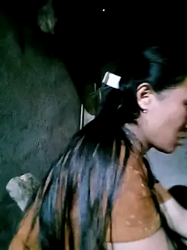 Snapshot of Diana-02 chatting on March 22, 2026, 11:01 am Diana-02 online show from March 22, 2026, 11:01 am