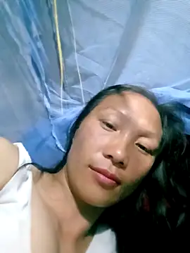 Snapshot of Diana-02 chatting on March 20, 2026, 10:33 pm Diana-02 online show from March 20, 2026, 10:33 pm