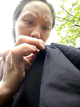 Snapshot of Diana-02 chatting on March 16, 2026, 1:24 am Diana-02 online show from March 16, 2026, 1:24 am