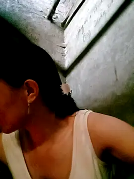 Snapshot of Diana-02 chatting on March 27, 2026, 4:54 am Diana-02 online show from March 27, 2026, 4:54 am