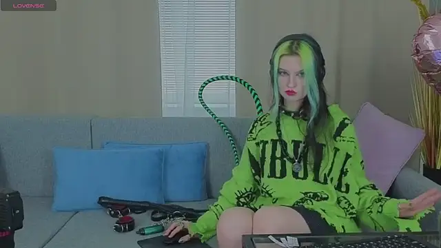 Snapshot of ToxicKittyy chatting on February 13, 2026, 2:28 pm ToxicKittyy online show from February 13, 2026, 2:28 pm