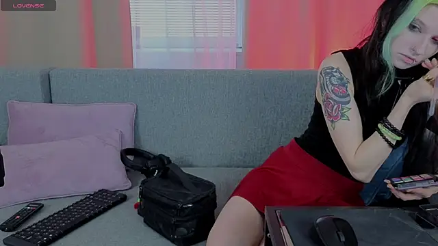 Snapshot of ToxicKittyy chatting on February 20, 2026, 2:19 pm ToxicKittyy online show from February 20, 2026, 2:19 pm