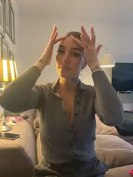 Snapshot of NovaLushhh chatting on February 24, 2026, 4:41 pm NovaLushhh online show from February 24, 2026, 4:41 pm