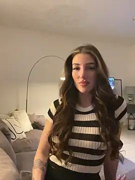 Snapshot of NovaLushhh chatting on February 27, 2026, 5:46 pm NovaLushhh online show from February 27, 2026, 5:46 pm